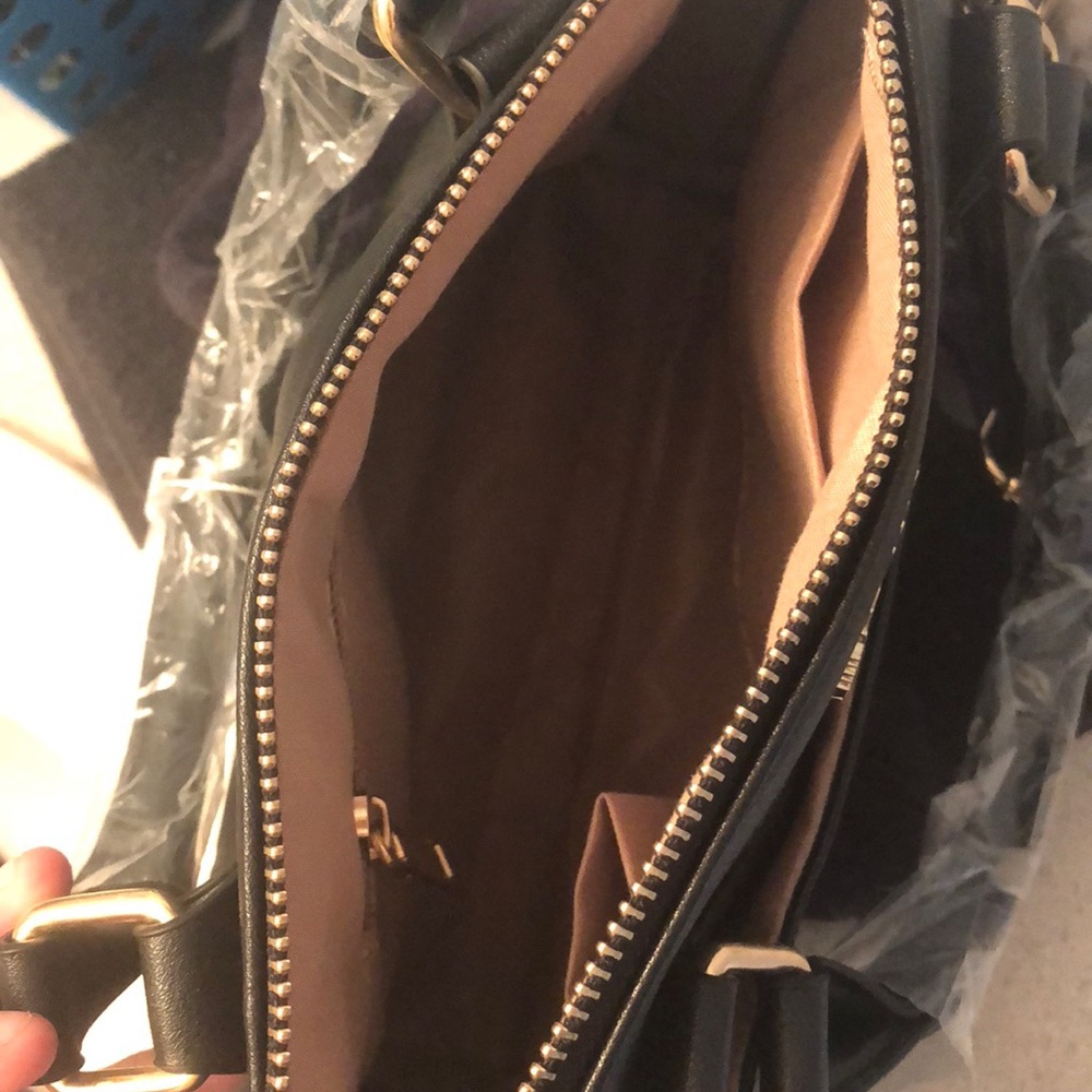 Purse - Picture 4 of 4